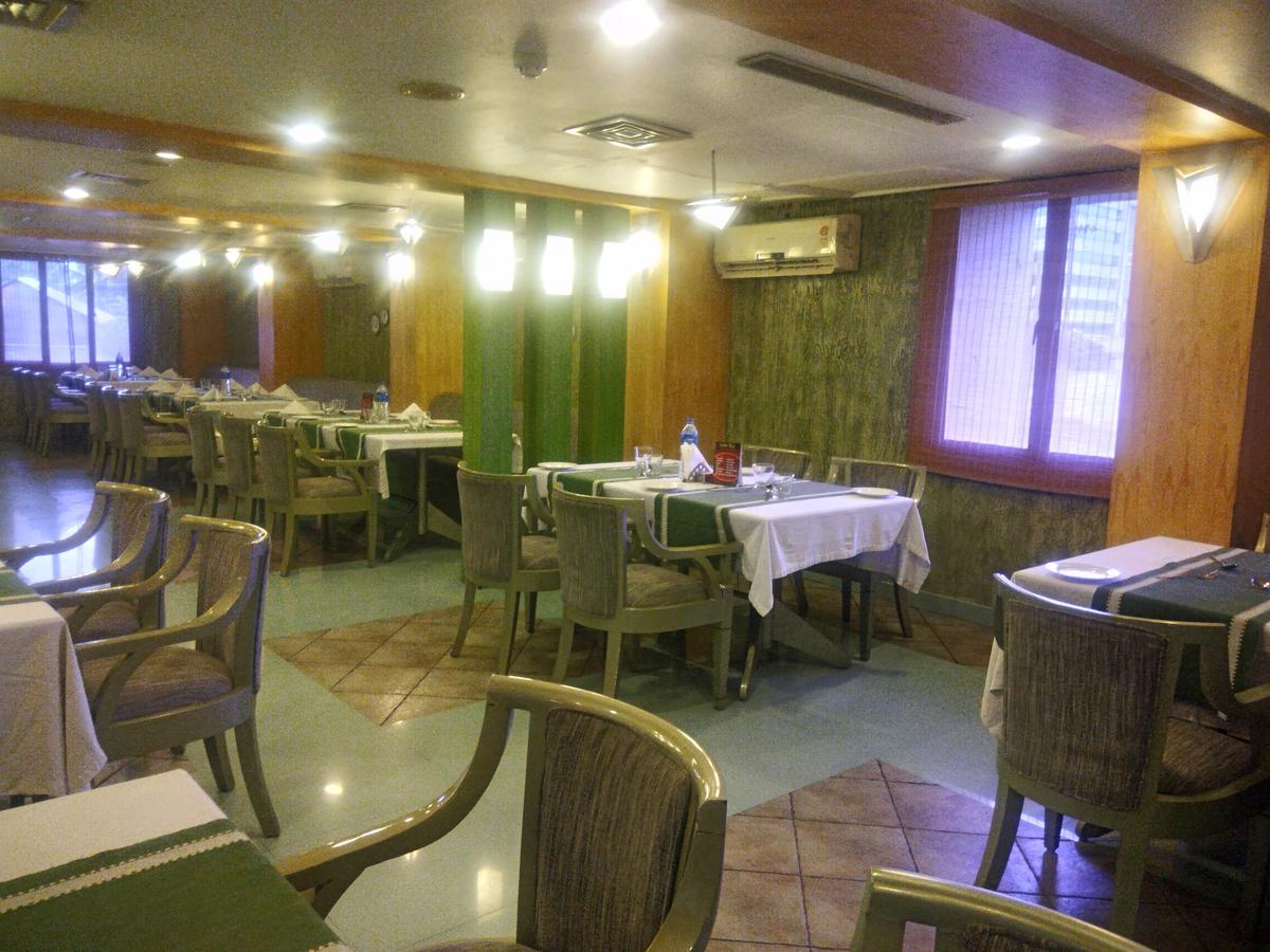 Lotus 8 Hotel Nedumbassery Εξωτερικό φωτογραφία